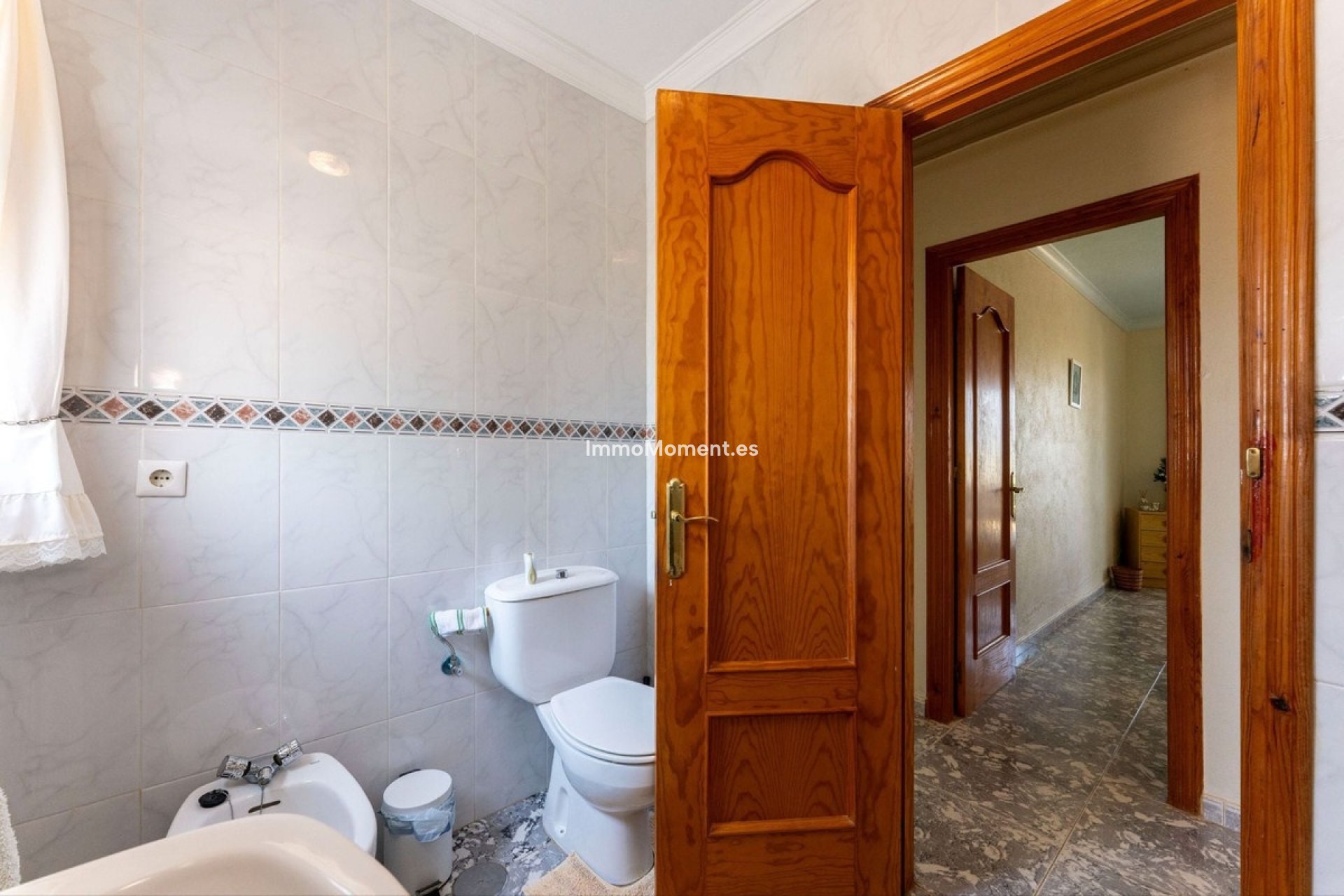 Reventa - Casa de campo - Interior  - Guaro