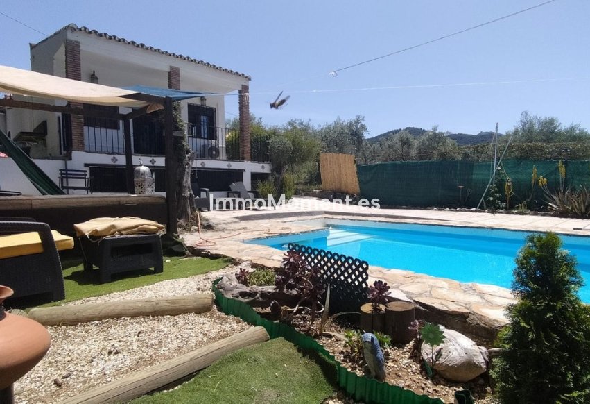 Reventa - Casa de campo - Interior  - Monda
