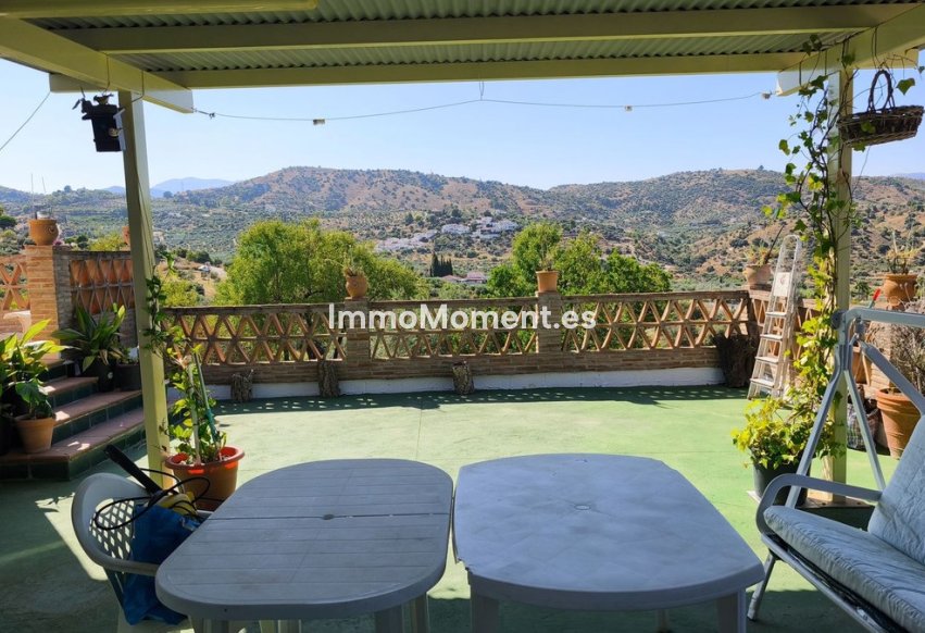 Reventa - Casa de campo - Interior  - Monda