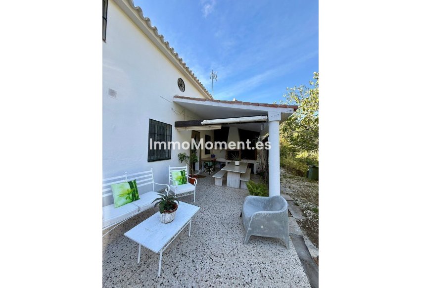 Reventa - Casa de campo - Ojén