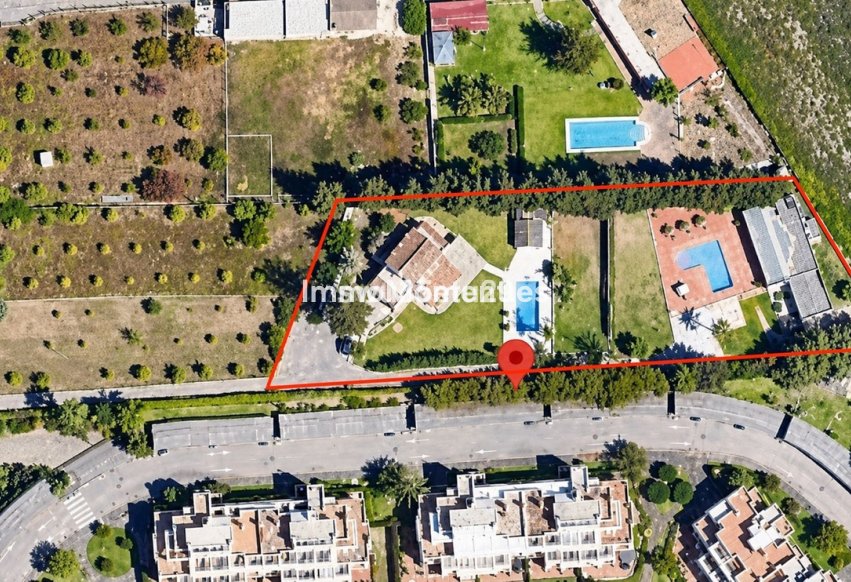Reventa - Parcela - Estepona  - Estepona Centro