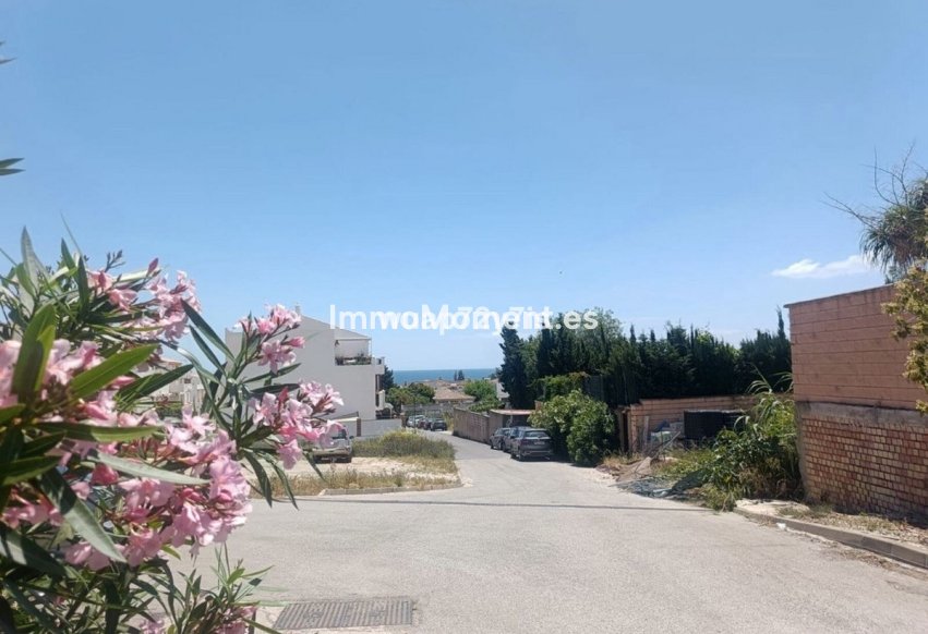 Reventa - Parcela - Estepona  - Estepona Centro