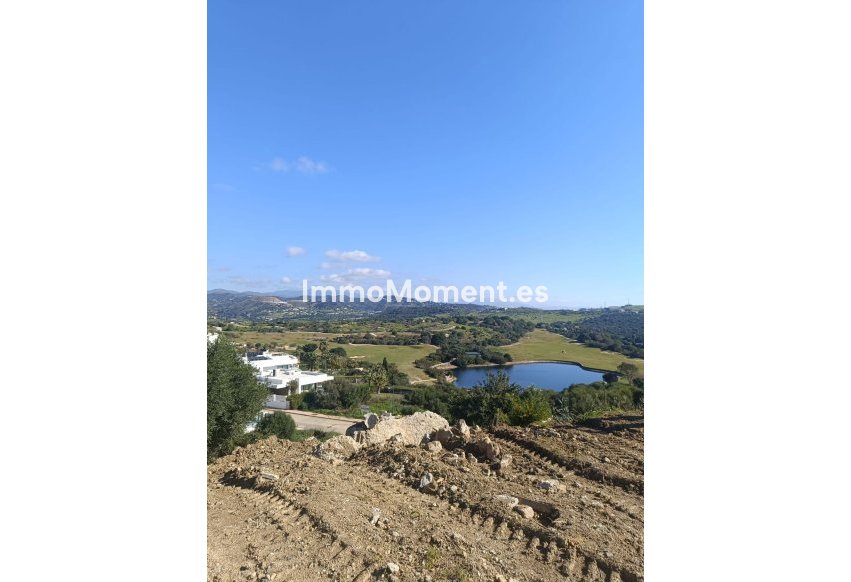 Reventa - Parcela - Estepona  - Valle Romano