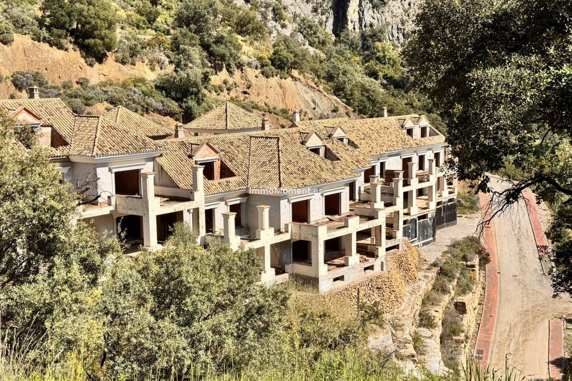 Reventa - Parcela - Interior  - Istán