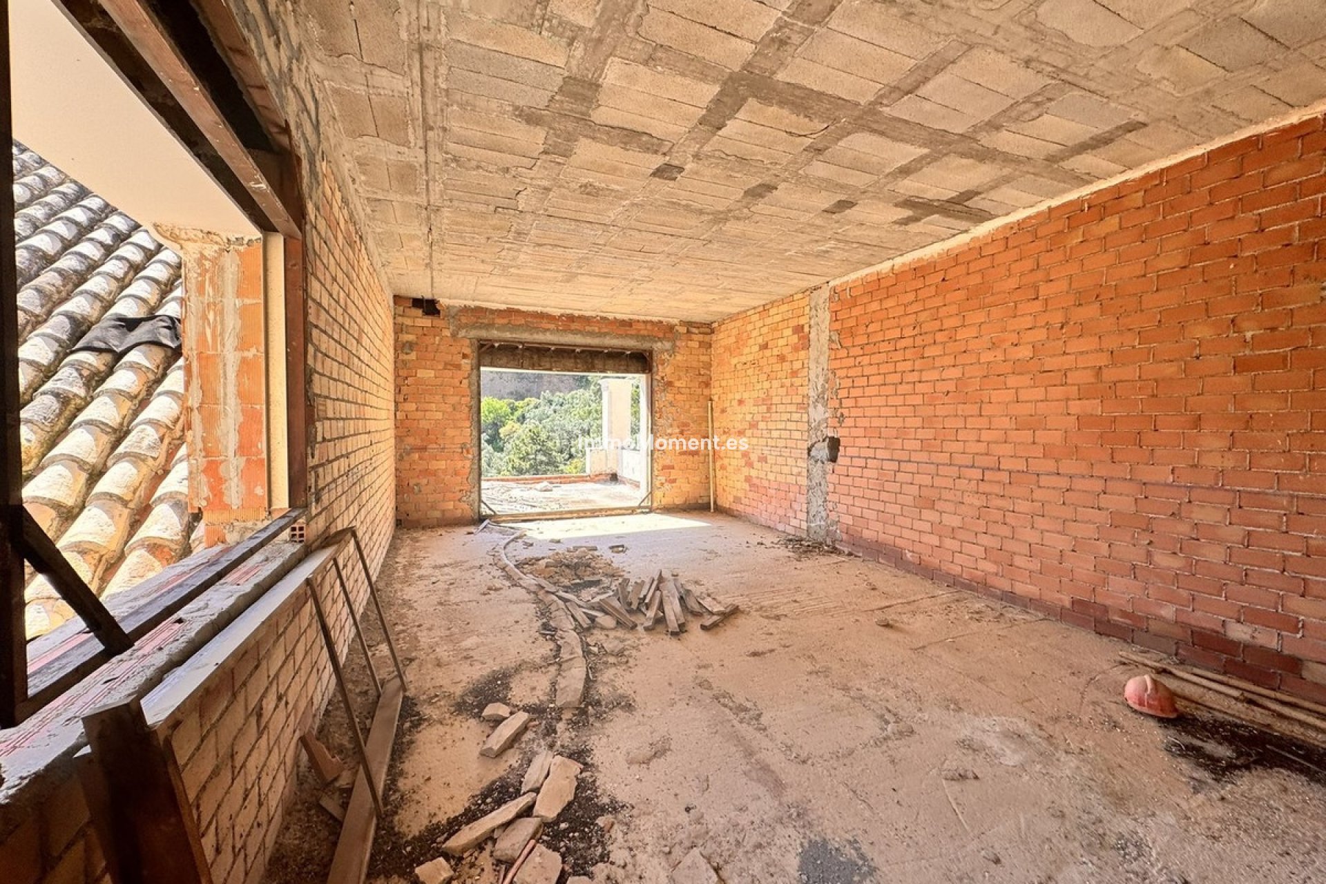 Reventa - Parcela - Interior  - Istán