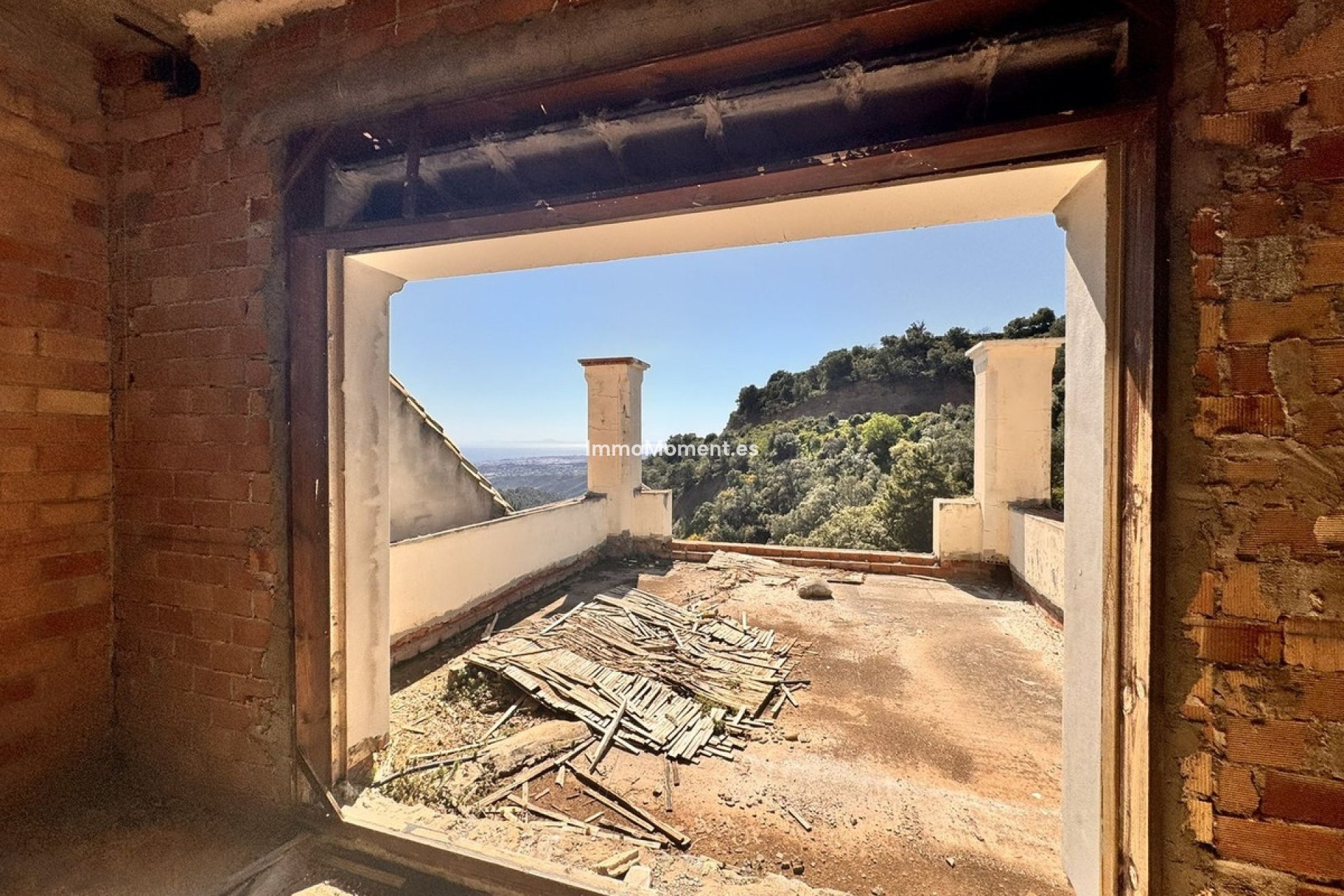 Reventa - Parcela - Interior  - Istán