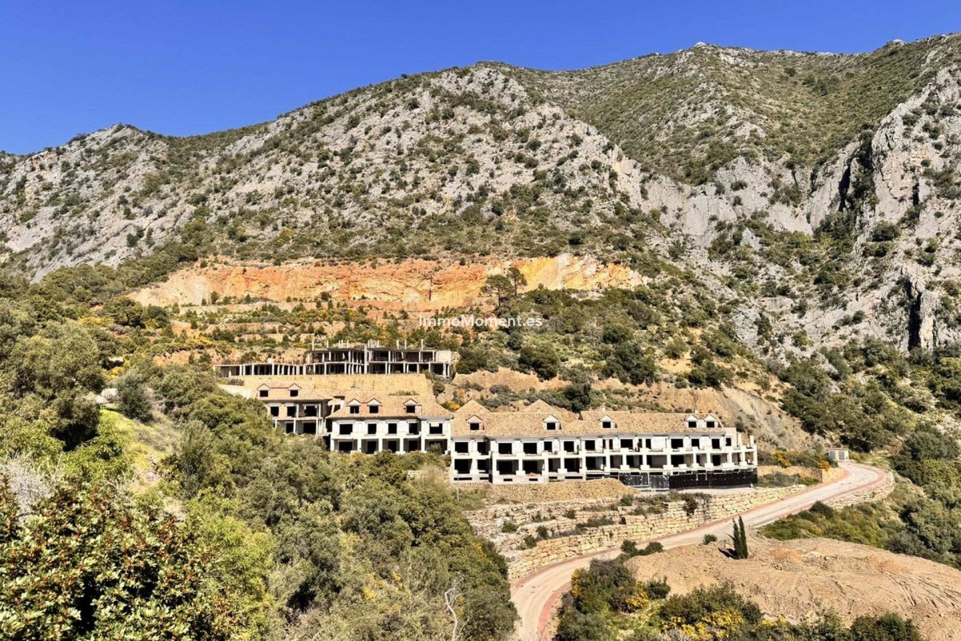 Reventa - Parcela - Interior  - Istán