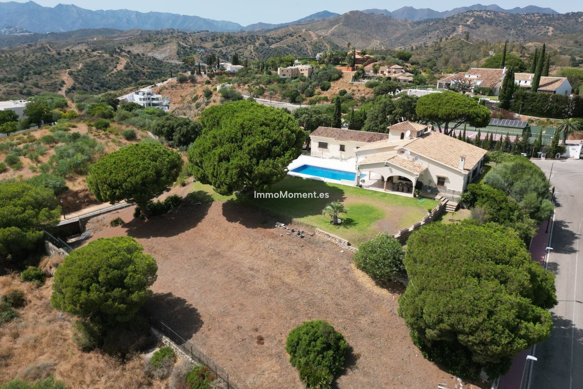 Reventa - Parcela - Marbella - Elviria