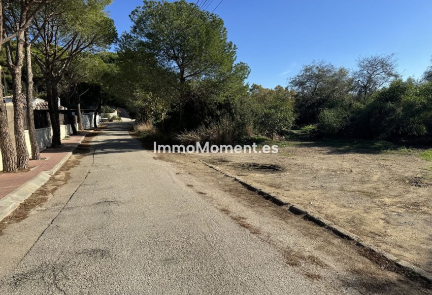 Reventa - Parcela - Marbella - Elviria