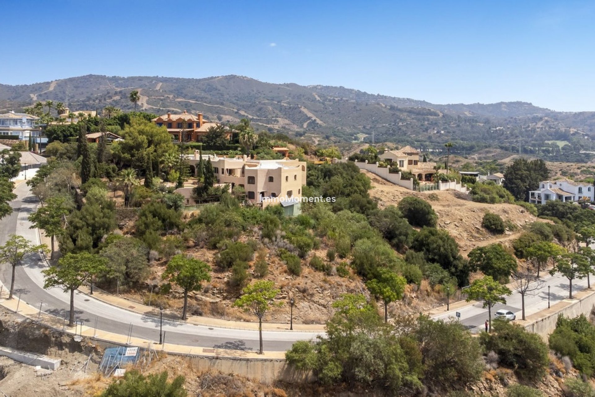 Reventa - Parcela - Marbella - Elviria