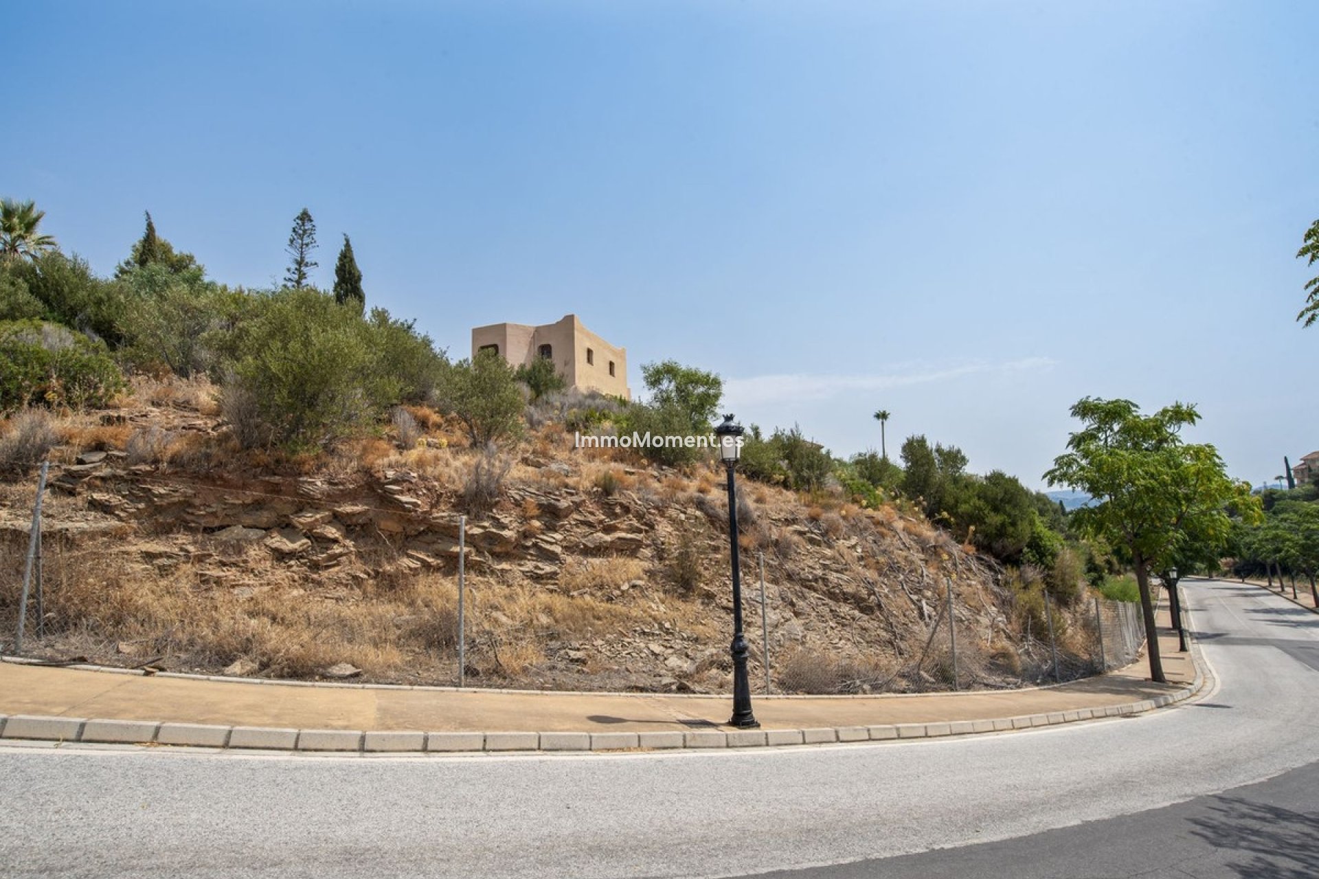 Reventa - Parcela - Marbella - Elviria