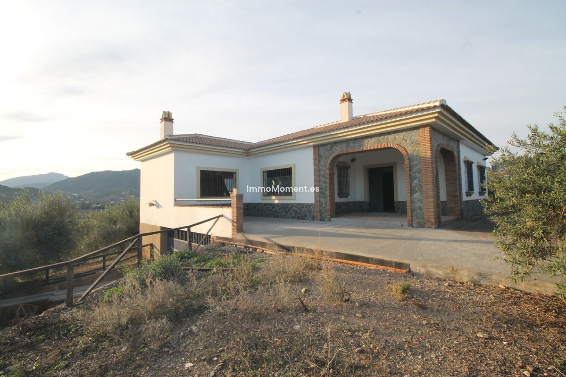 Reventa - Terreno - Interior  - Alora