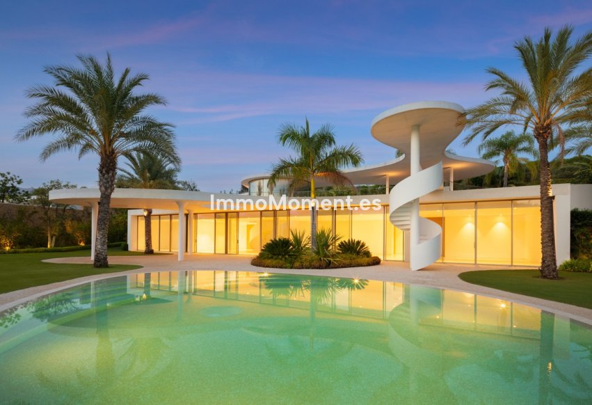 Reventa - Villa - Casares - Casares Centro