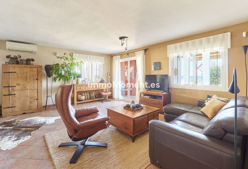 Reventa - Villa - Casares - Casares Centro