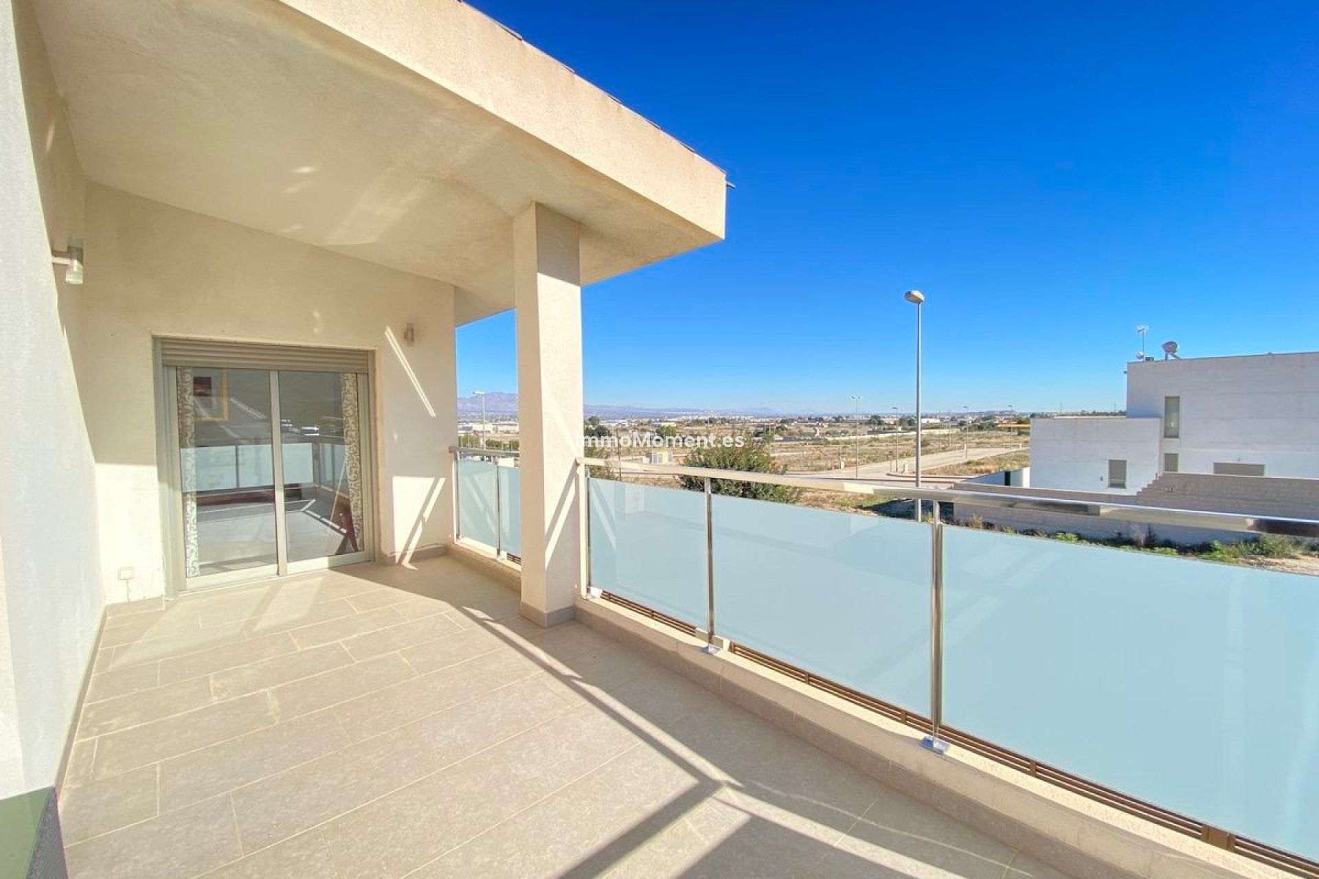 Reventa - Villa - Cox