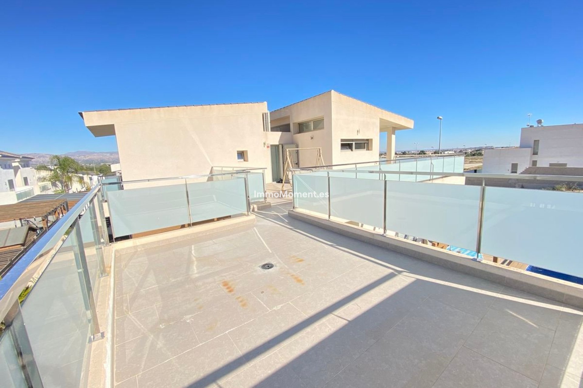 Reventa - Villa - Cox