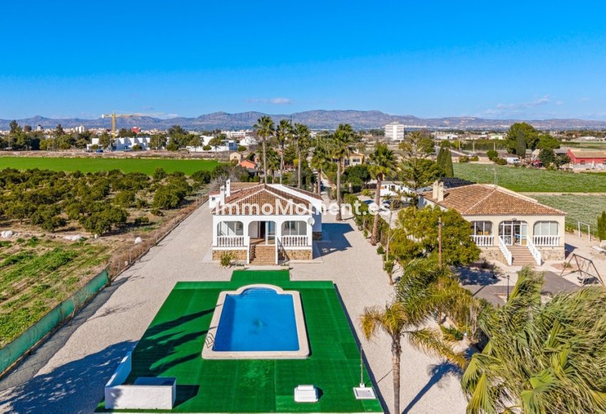 Reventa - Villa - Dolores - Dolores Centro