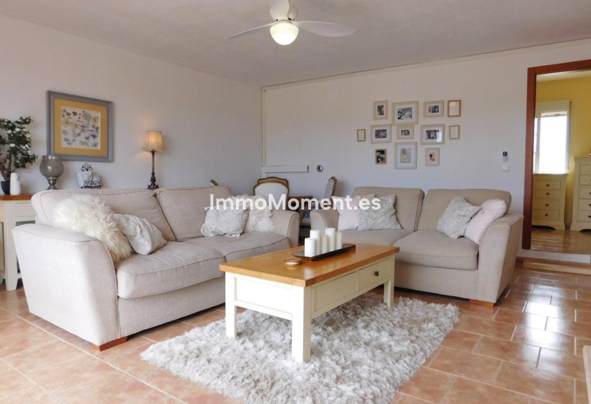 Reventa - Villa - Dolores - Dolores Centro