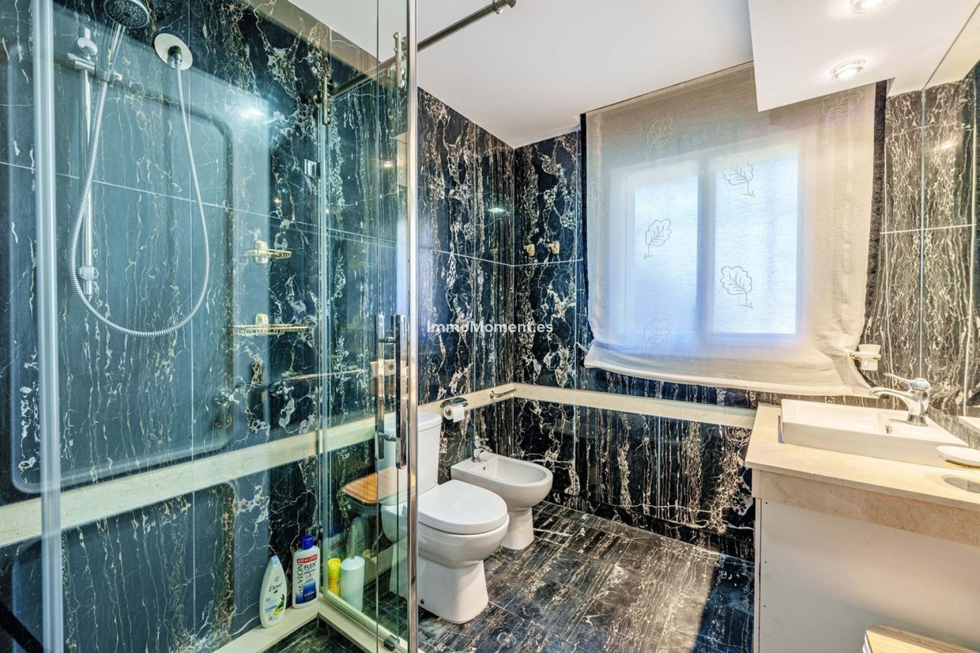 Reventa - Villa - Estepona  - Benamara