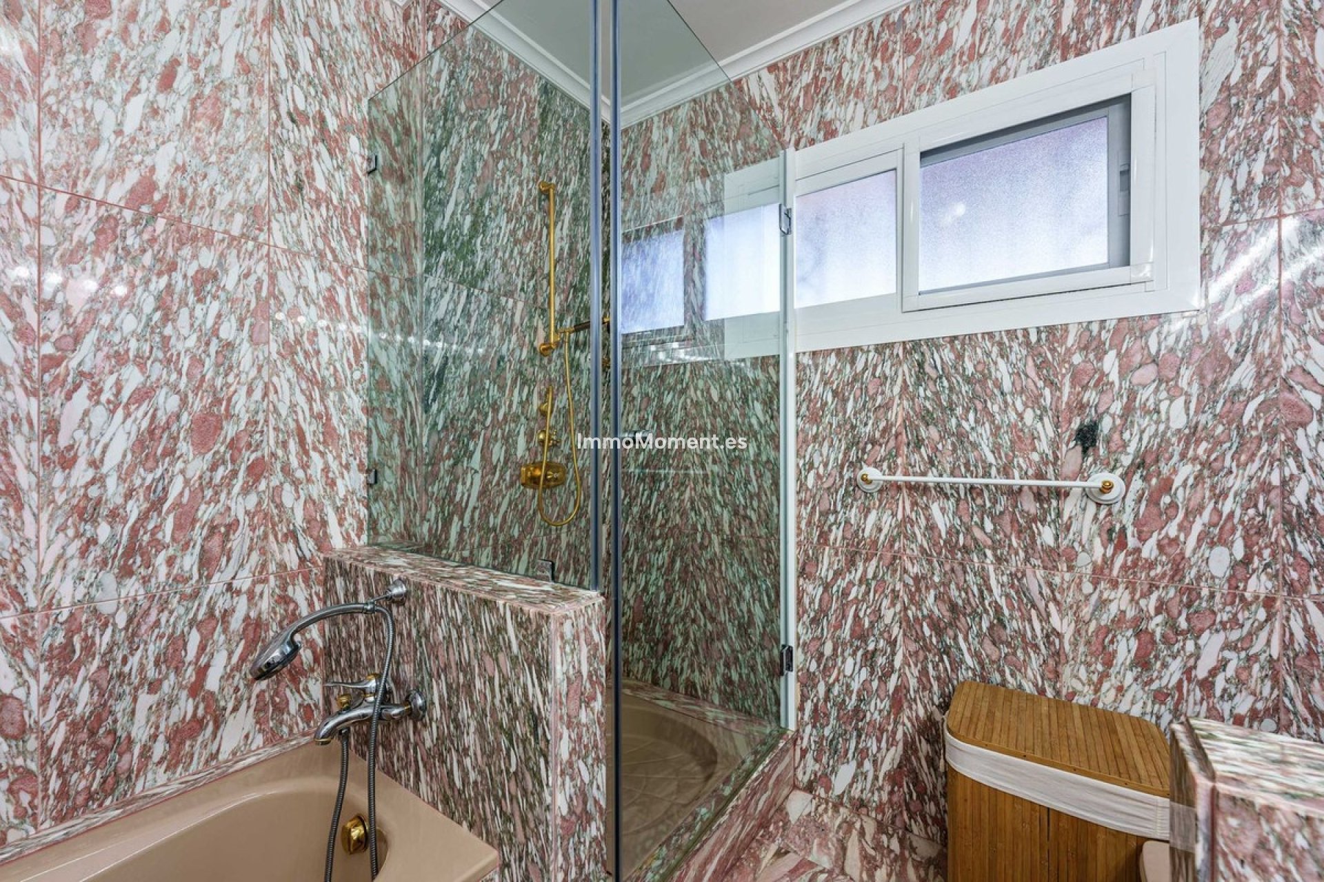 Reventa - Villa - Estepona  - Benamara