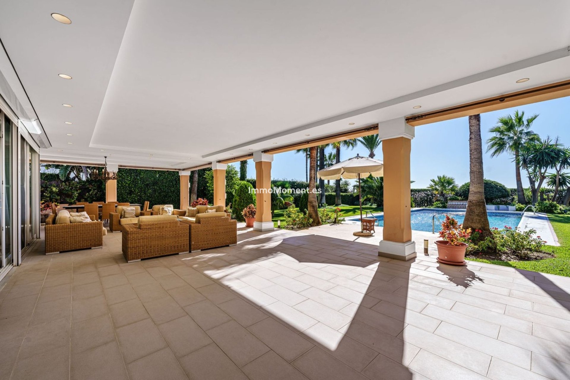 Reventa - Villa - Estepona  - Benamara