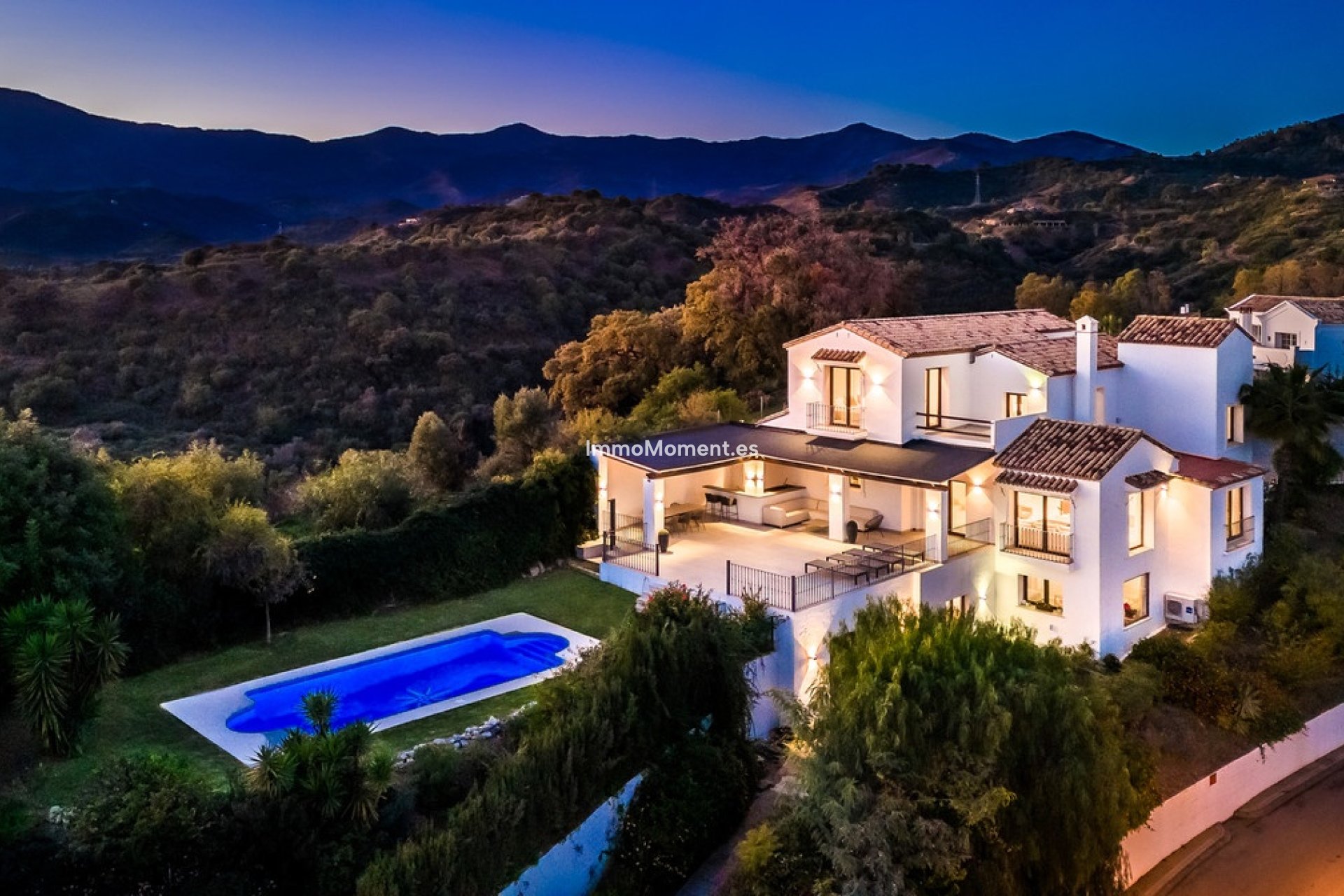 Reventa - Villa - Estepona  - Estepona Centro