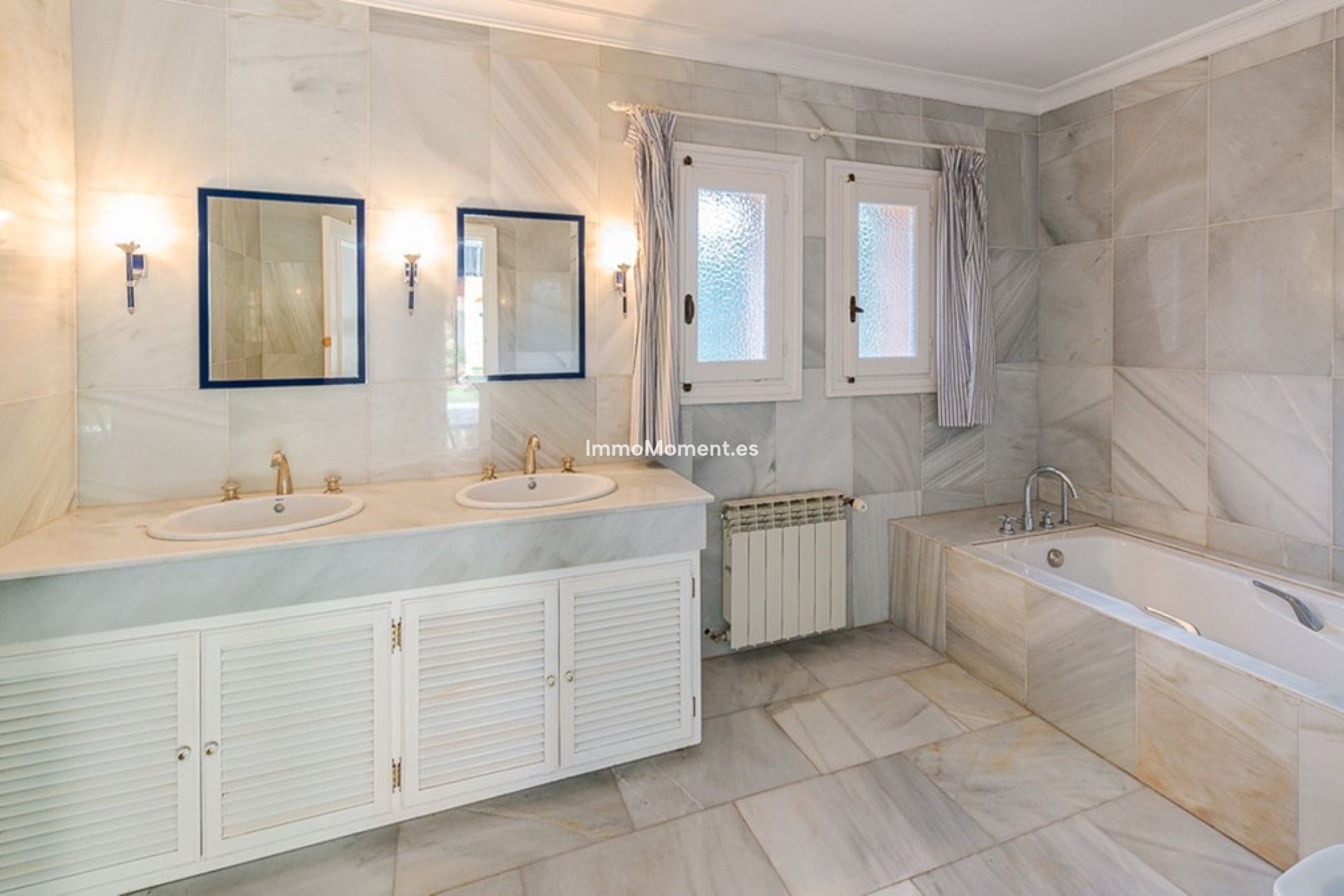 Reventa - Villa - Estepona  - New Golden Mile