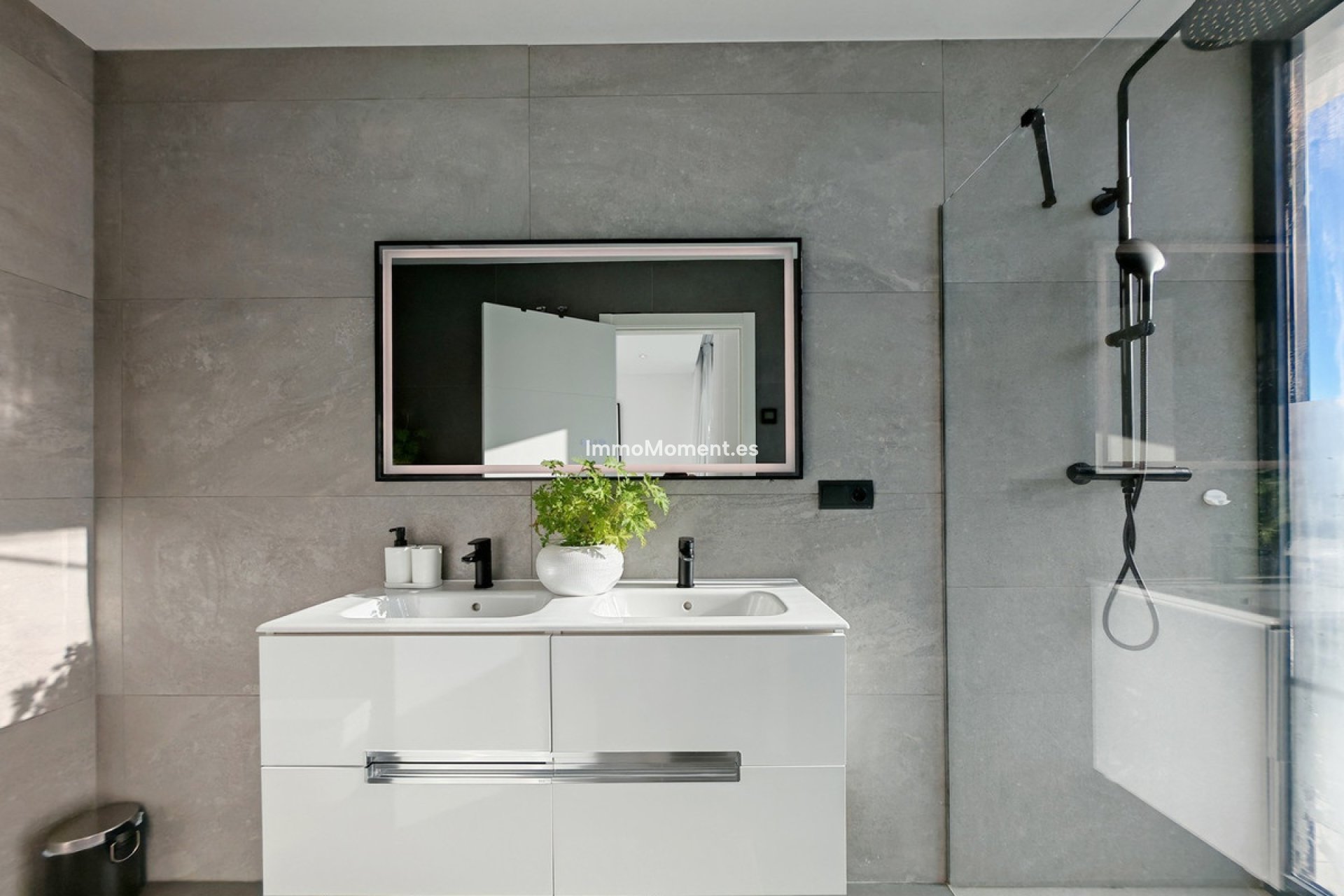 Reventa - Villa - Estepona  - Valle Romano