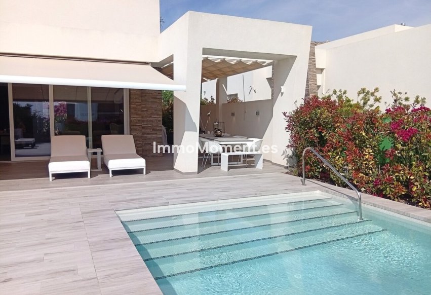 Reventa - Villa independiente - Algorfa - La Finca Golf