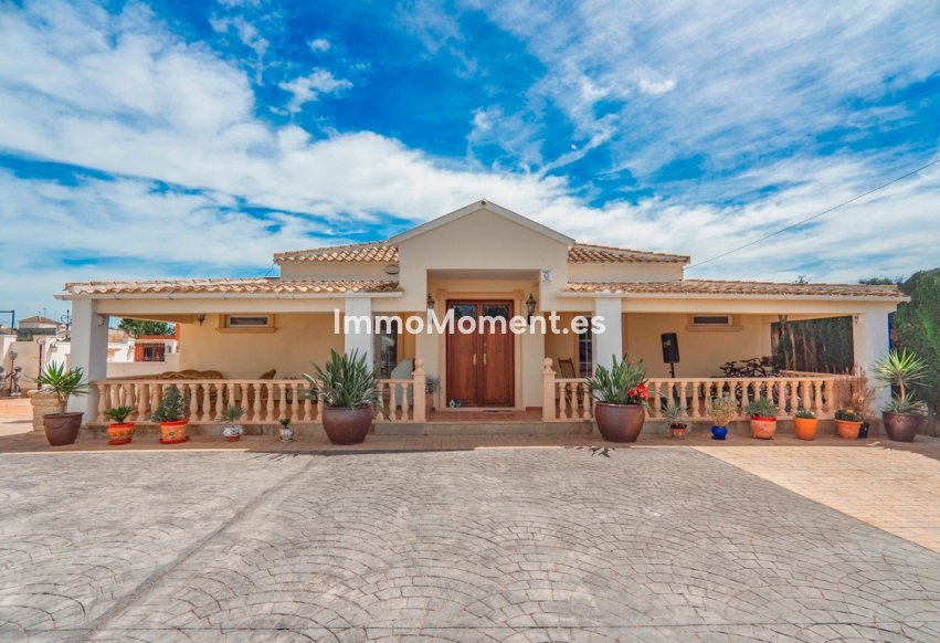 Reventa - Villa independiente - Almoradí - Heredades