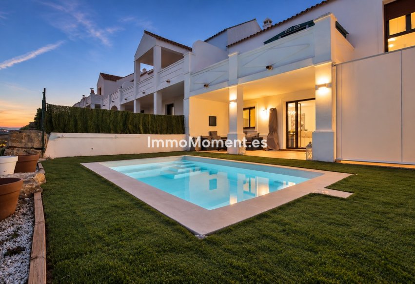 Reventa - Villa independiente - Casares - Doña Julia
