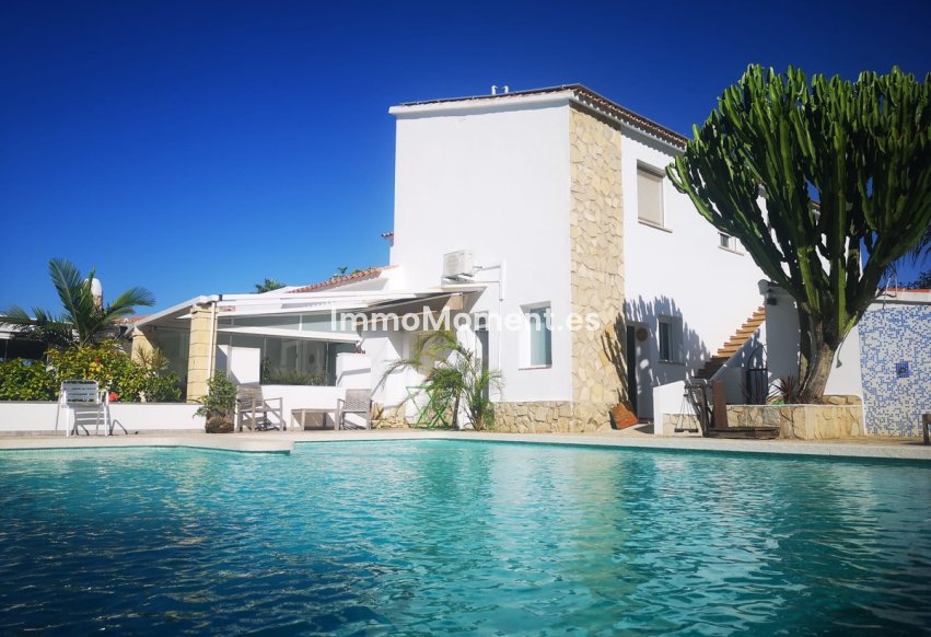 Reventa - Villa independiente - Denia - Denia Centro