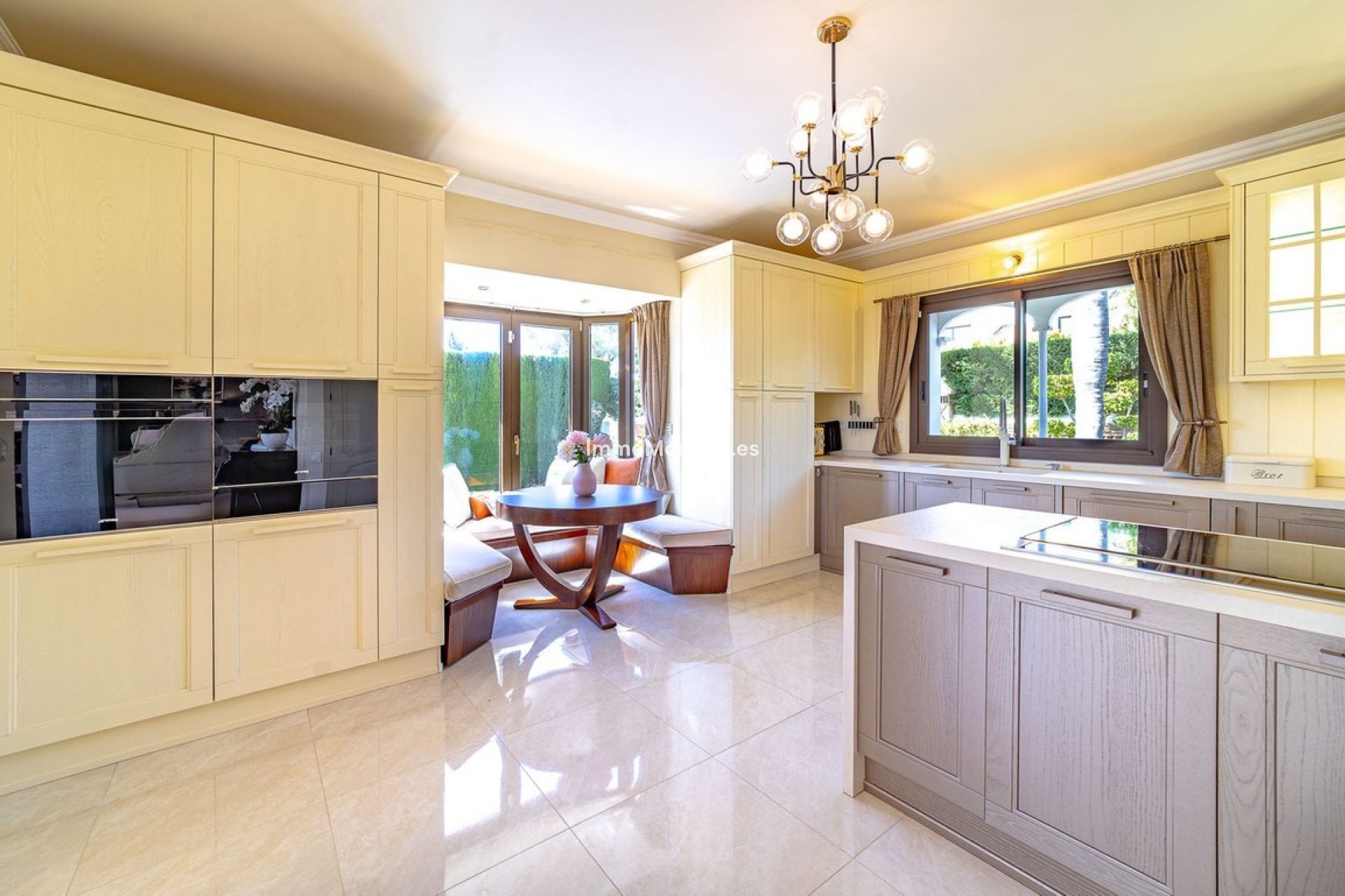 Reventa - Villa independiente - Estepona  - Atalaya