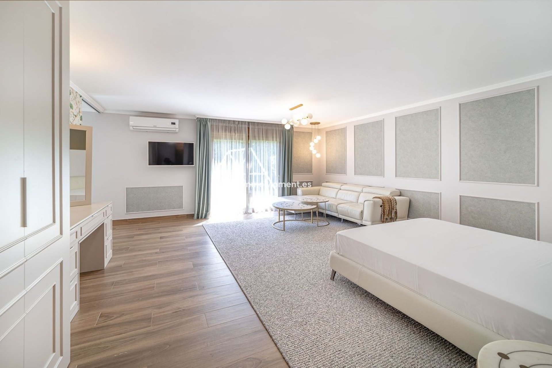 Reventa - Villa independiente - Estepona  - Atalaya