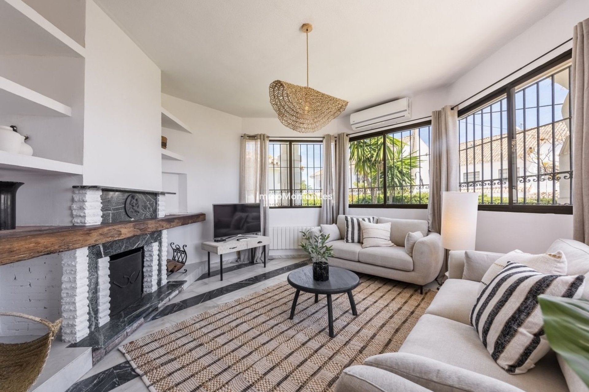 Reventa - Villa independiente - Estepona  - Atalaya