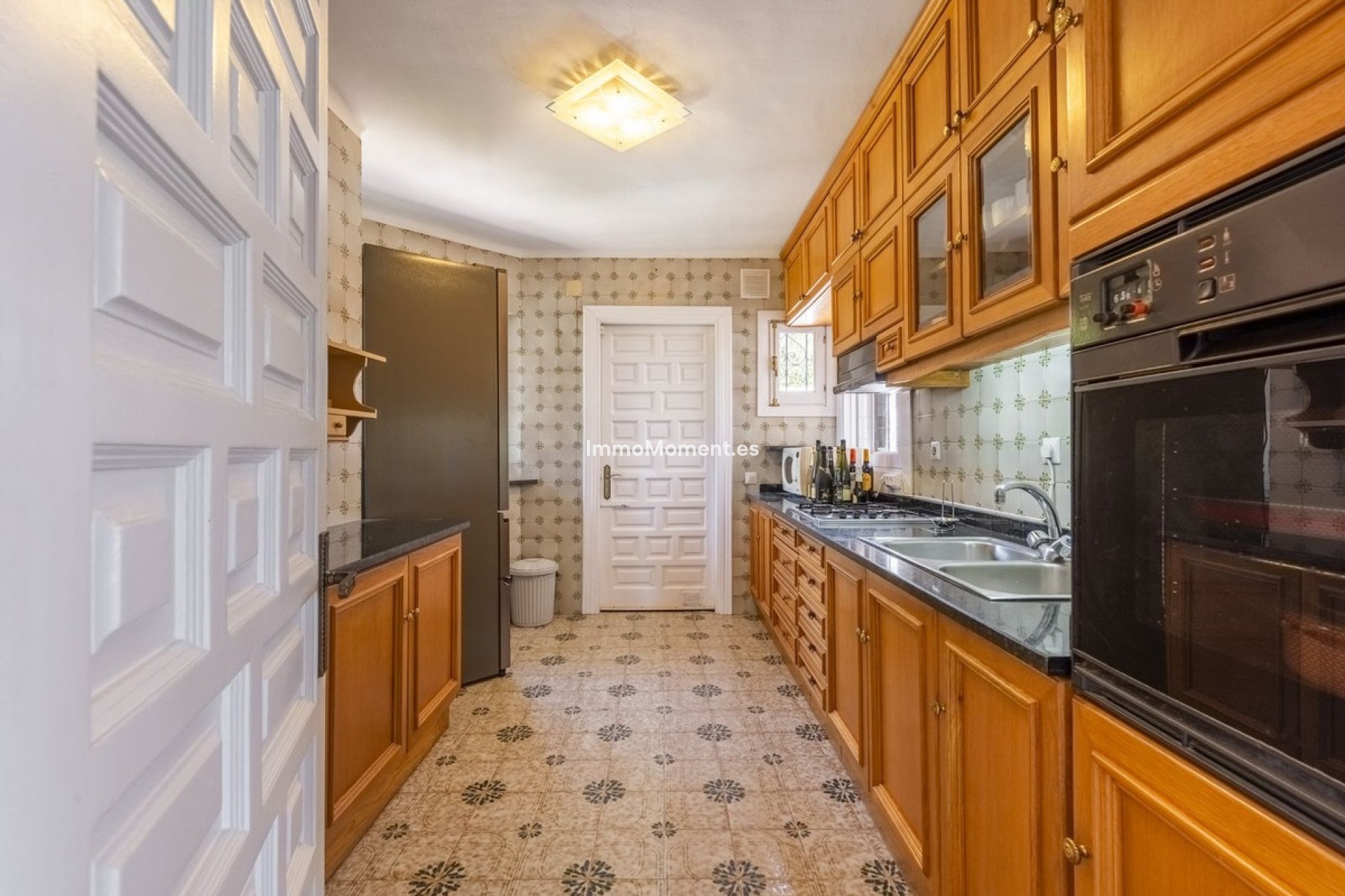 Reventa - Villa independiente - Estepona  - Atalaya