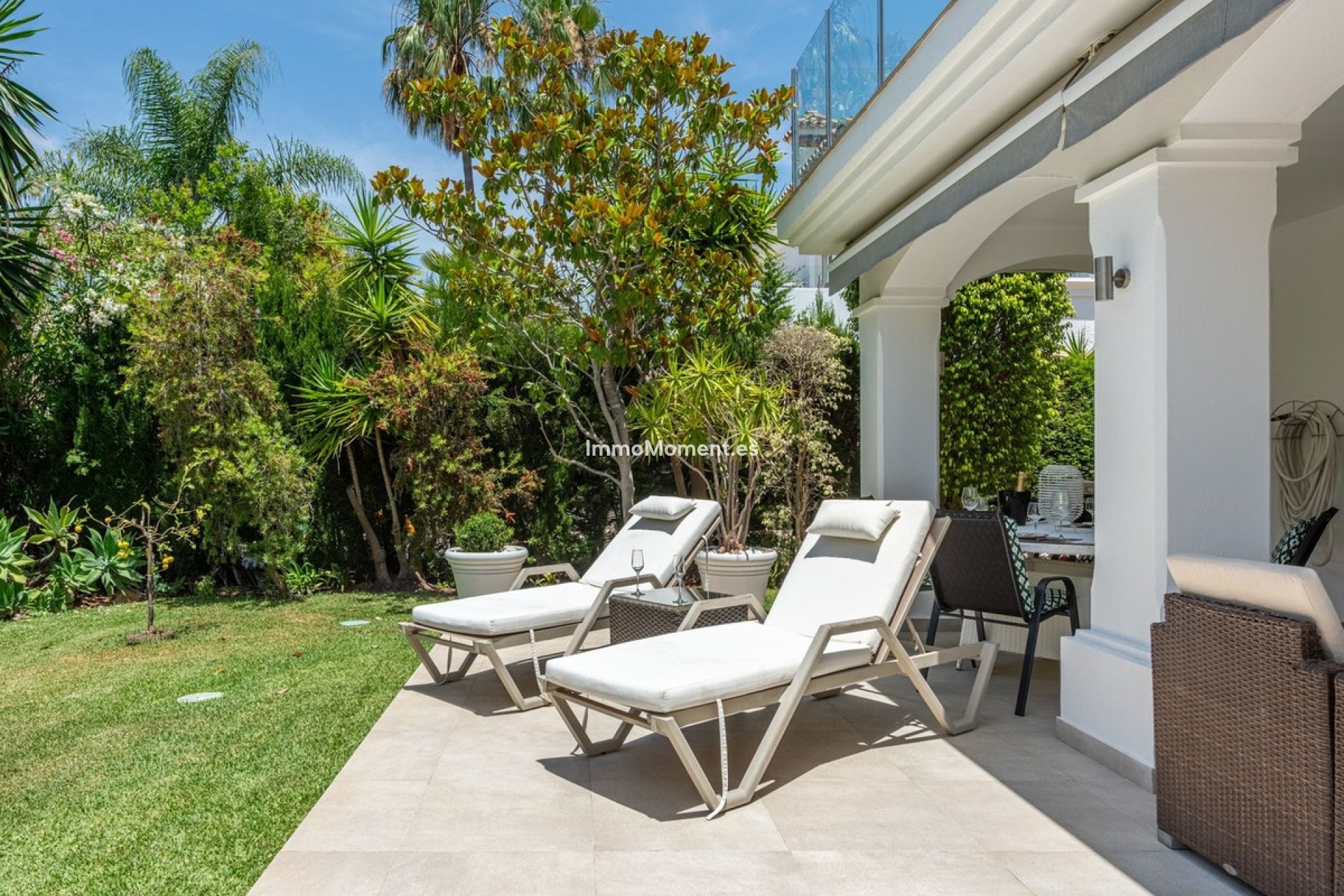 Reventa - Villa independiente - Estepona  - Atalaya