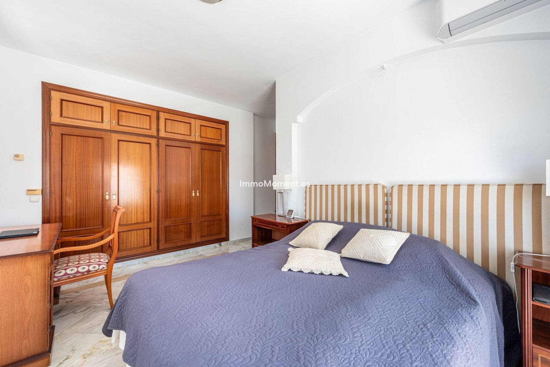 Reventa - Villa independiente - Estepona  - Atalaya