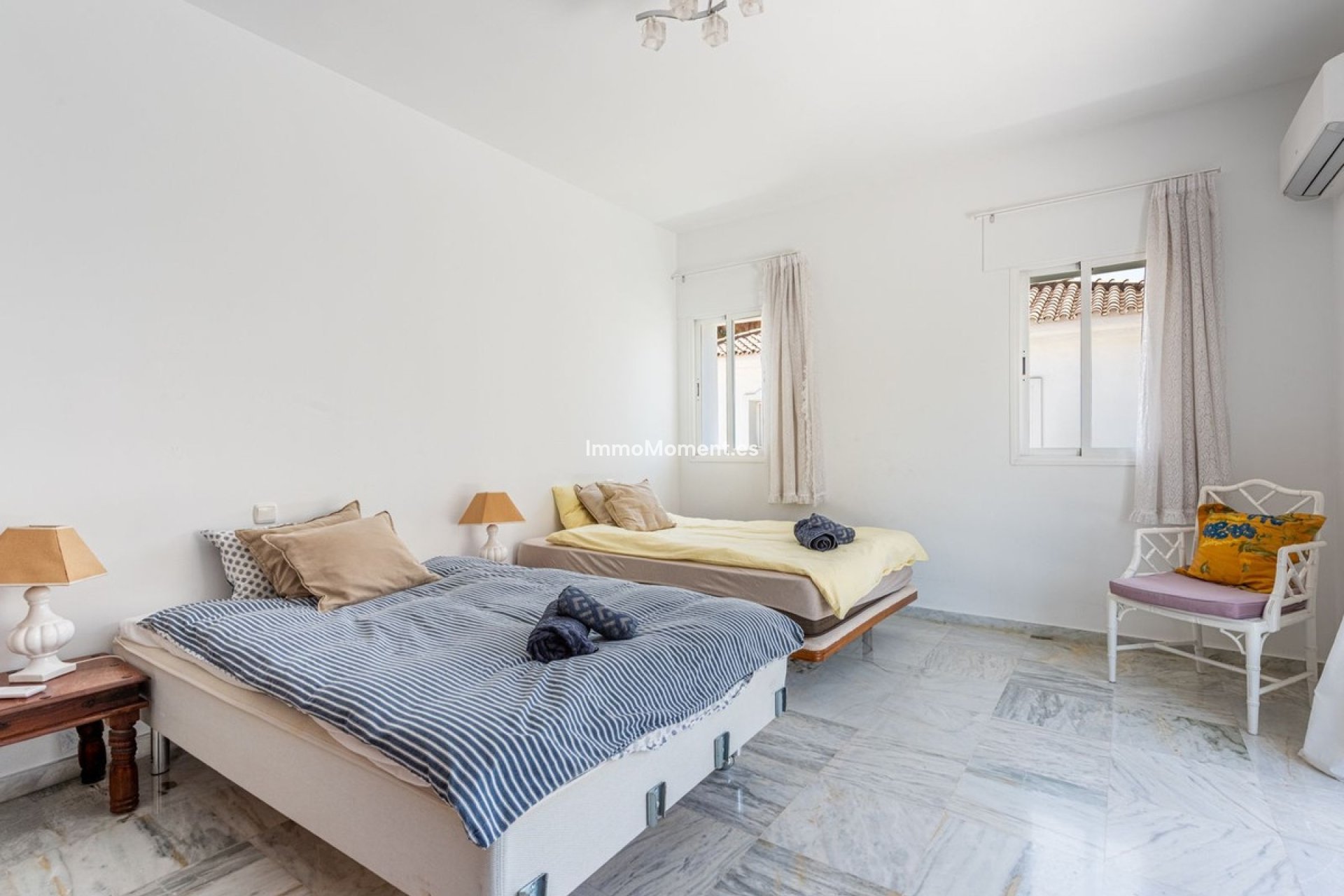 Reventa - Villa independiente - Estepona  - Atalaya