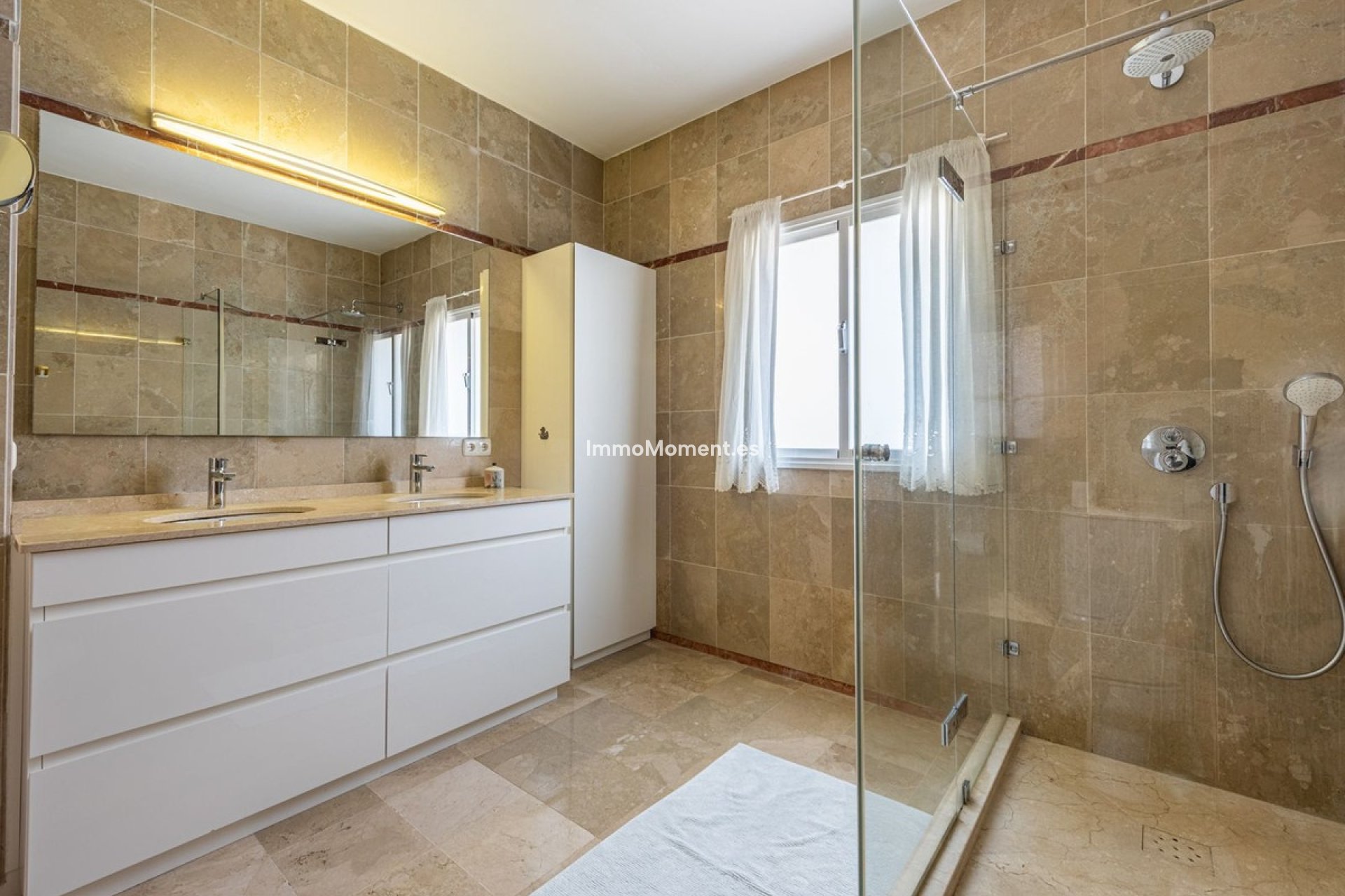Reventa - Villa independiente - Estepona  - Atalaya