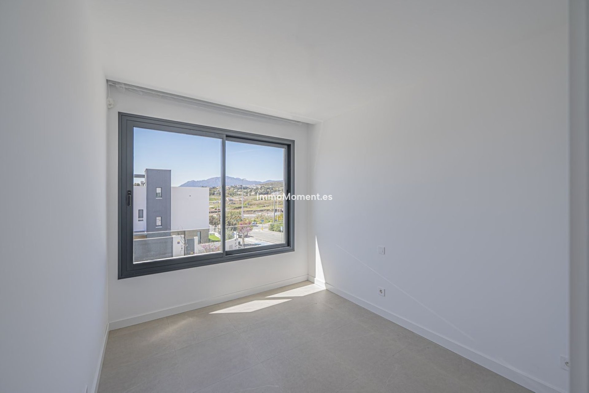 Reventa - Villa independiente - Estepona  - Atalaya