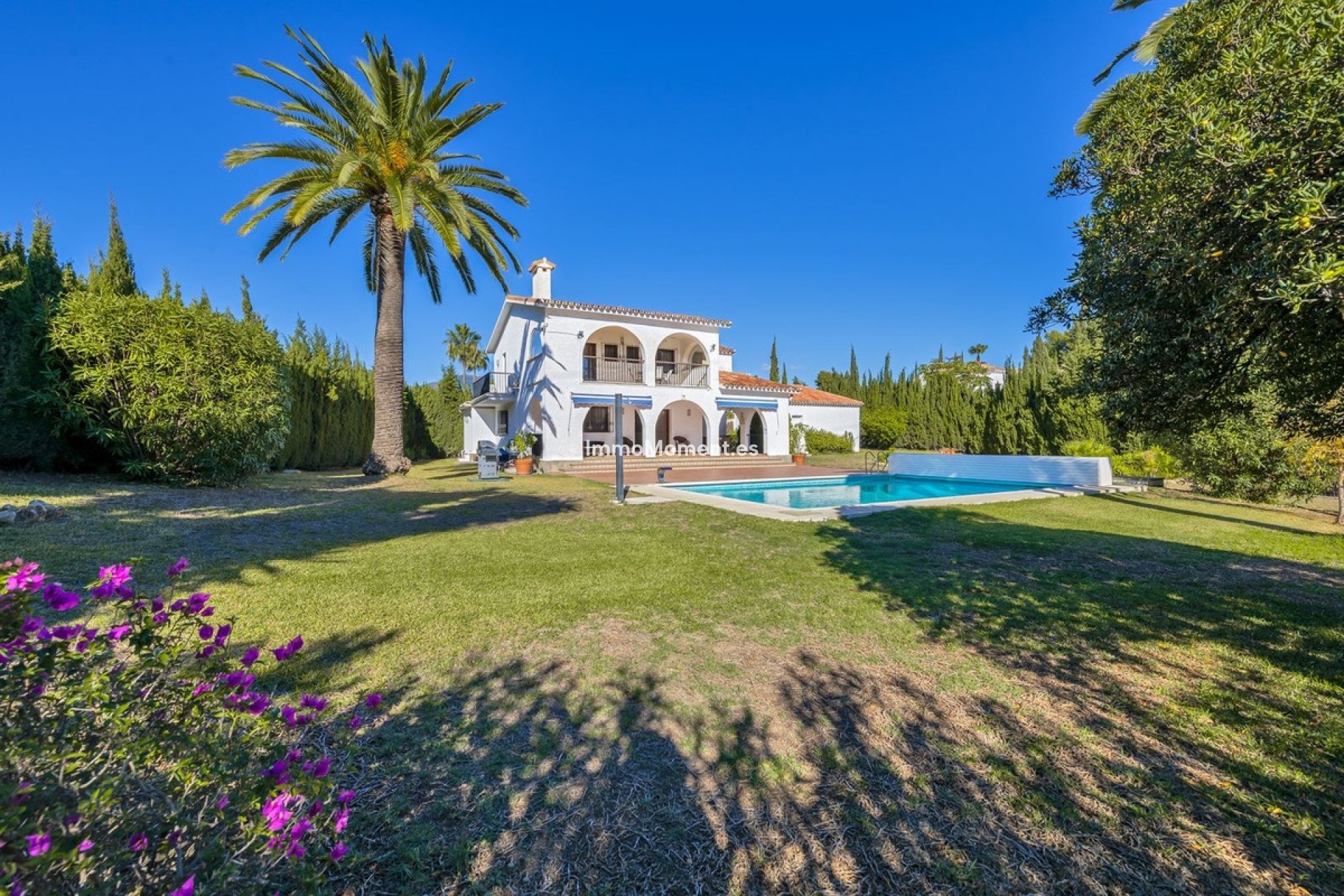 Reventa - Villa independiente - Estepona  - Atalaya