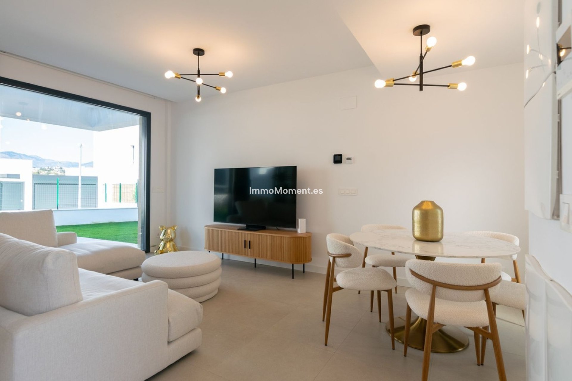 Reventa - Villa independiente - Estepona  - Atalaya