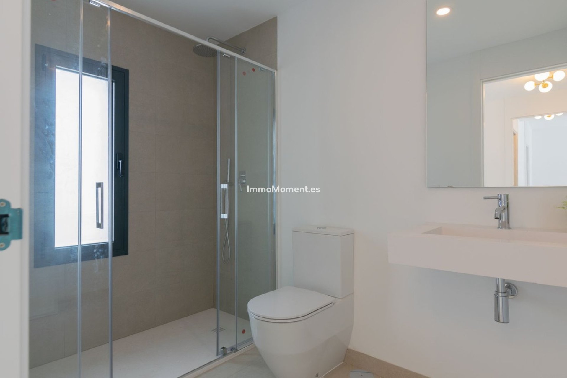 Reventa - Villa independiente - Estepona  - Atalaya