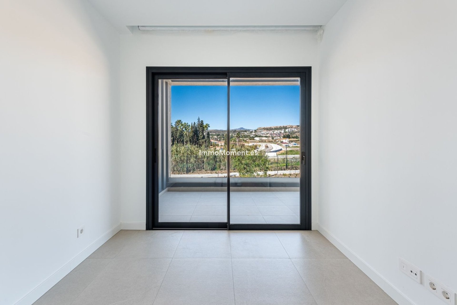 Reventa - Villa independiente - Estepona  - Atalaya