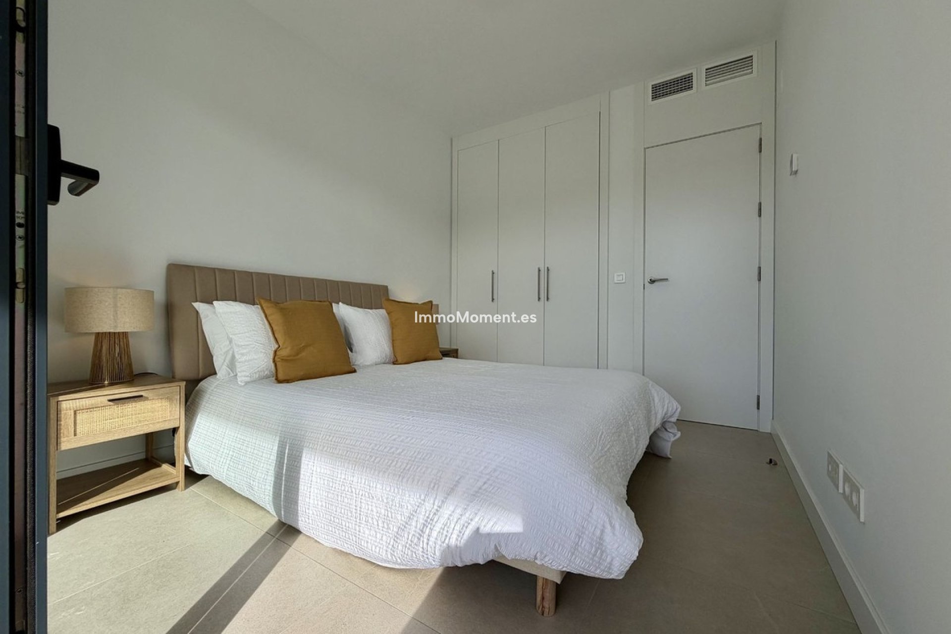 Reventa - Villa independiente - Estepona  - Atalaya