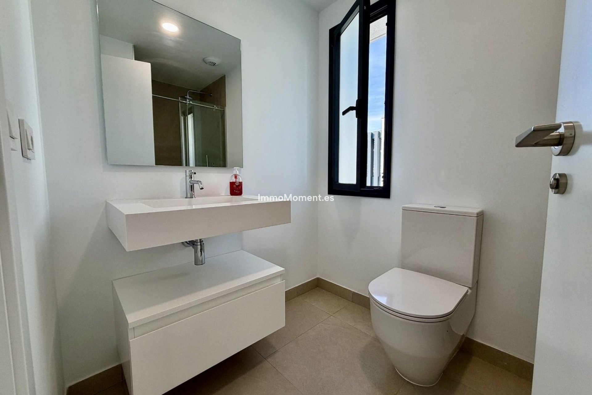 Reventa - Villa independiente - Estepona  - Atalaya