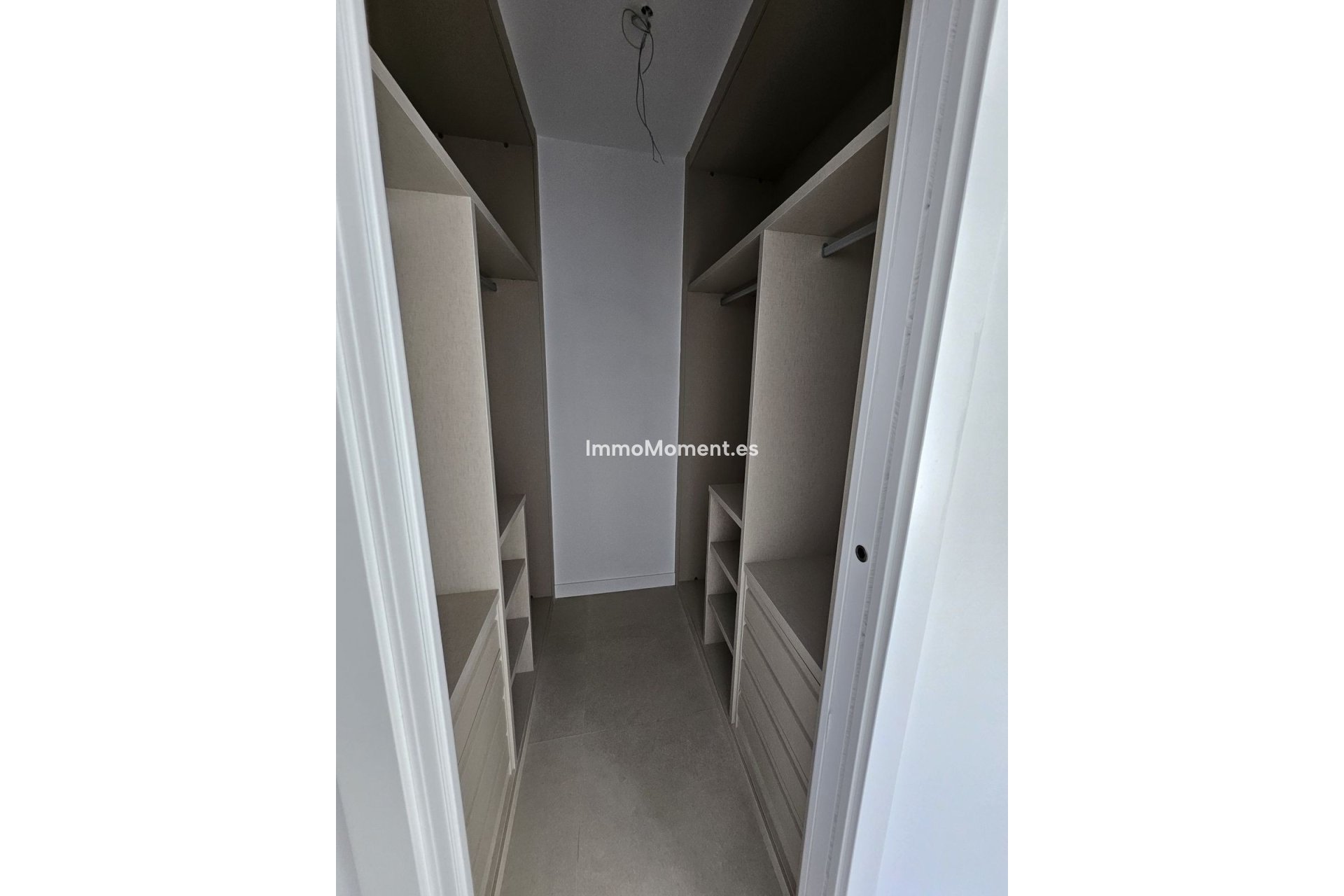 Reventa - Villa independiente - Estepona  - Atalaya