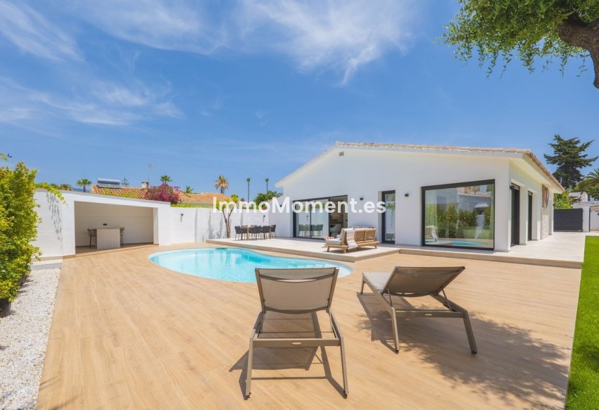 Reventa - Villa independiente - Estepona  - Atalaya