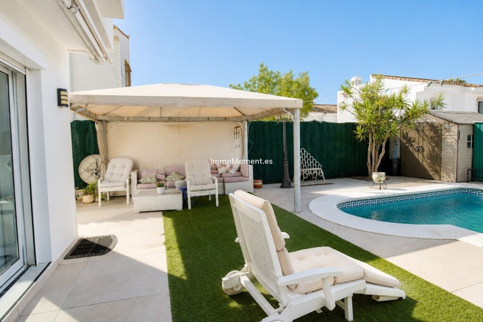 Reventa - Villa independiente - Estepona  - Atalaya